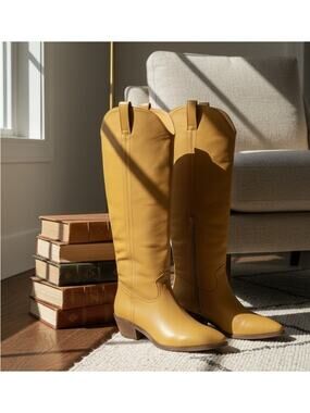 Universal Thread Women's Western Cowboy Boots Size 8.5 Light Brown Tan Side Zip